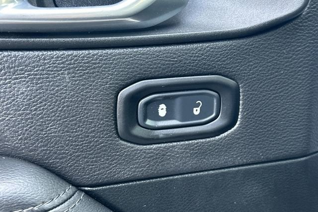 2021 Jeep Wrangler Unlimited Sahara Altitude 4x4