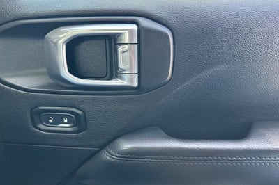 2021 Jeep Wrangler Unlimited Sahara Altitude 4x4