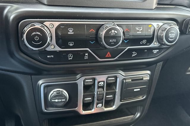 2021 Jeep Wrangler Unlimited Sahara Altitude 4x4