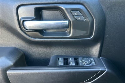 2022 Chevrolet Silverado 1500 Crew Cab Short Box 4-Wheel Drive Custom