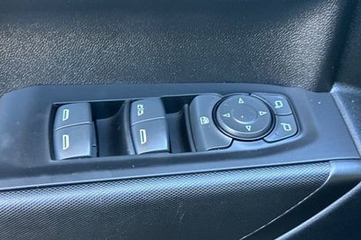 2022 Chevrolet Silverado 1500 Crew Cab Short Box 4-Wheel Drive Custom