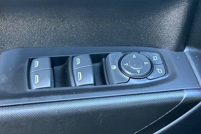 2022 Chevrolet Silverado 1500 Crew Cab Short Box 4-Wheel Drive Custom