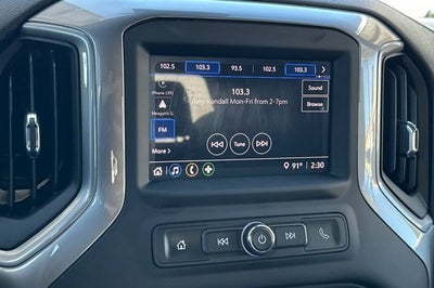 2022 Chevrolet Silverado 1500 Crew Cab Short Box 4-Wheel Drive Custom