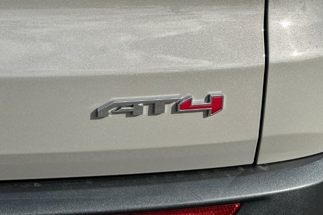 2027 GMC Acadia AT4