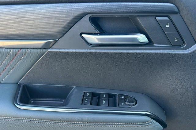 2026 GMC Acadia AWD AT4