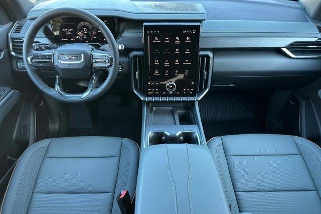 2026 GMC Acadia AWD AT4