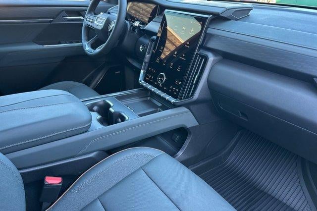 2026 GMC Acadia AWD AT4