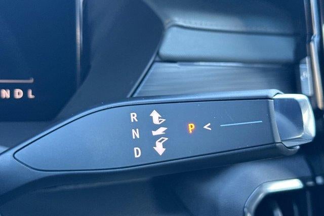 2026 GMC Acadia AWD AT4