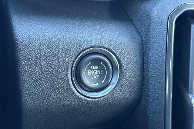 2026 GMC Acadia AWD AT4