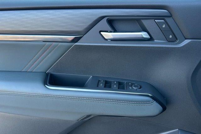 2026 GMC Acadia AWD AT4