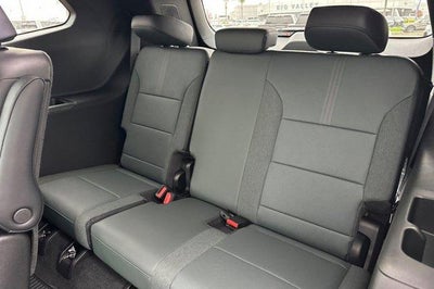 2026 GMC Acadia AWD AT4