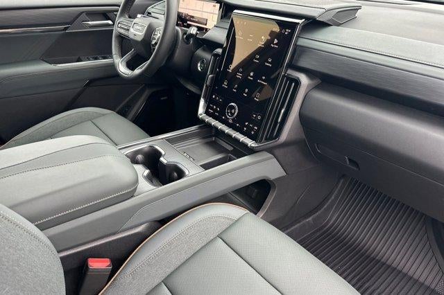 2026 GMC Acadia AWD AT4