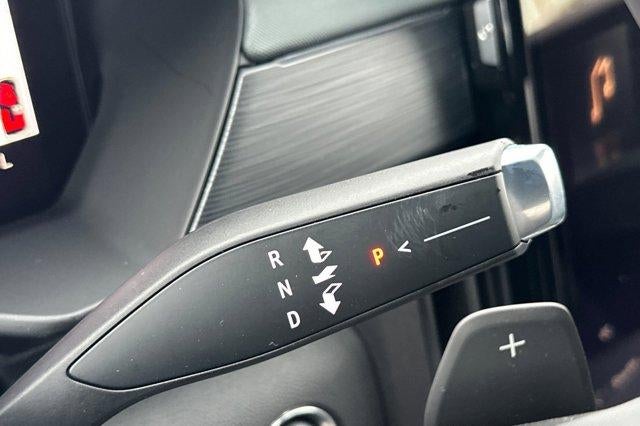 2026 GMC Acadia AWD AT4