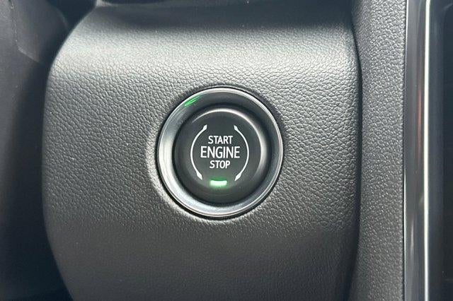 2026 GMC Acadia AWD AT4