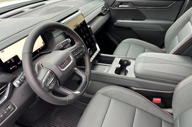 2026 GMC Acadia AWD AT4