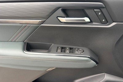 2026 GMC Acadia AWD AT4