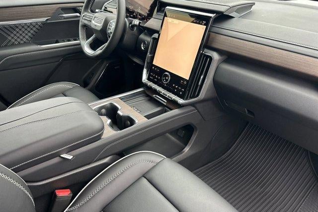 2026 GMC Acadia AWD Denali