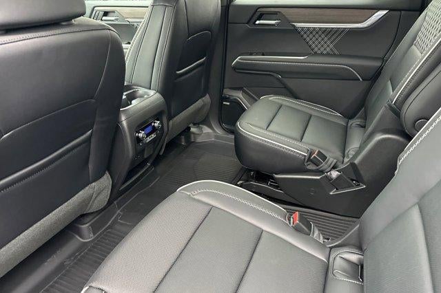 2026 GMC Acadia AWD Denali