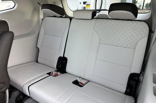 2026 GMC Acadia AWD Denali