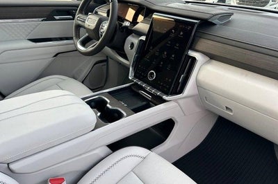 2026 GMC Acadia AWD Denali