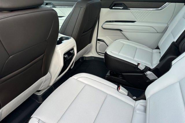 2026 GMC Acadia AWD Denali