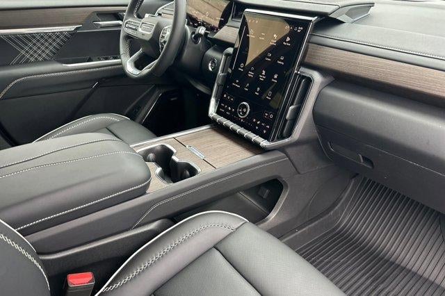 2026 GMC Acadia AWD Denali