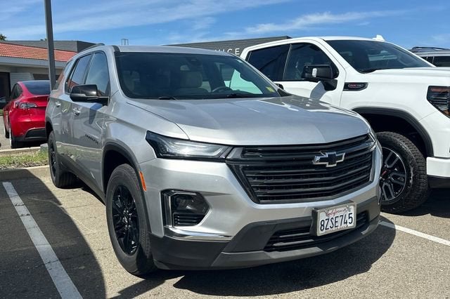 2022 Chevrolet Traverse LS