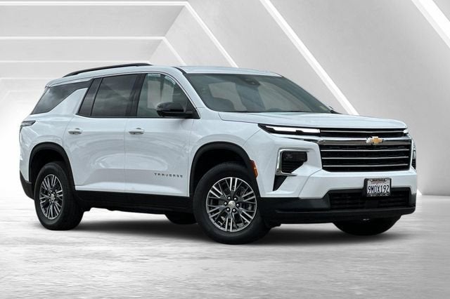 2024 Chevrolet Traverse LT