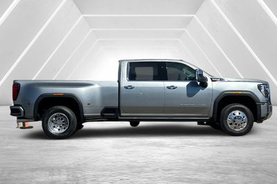 2026 GMC Sierra 3500 HD Denali DRW