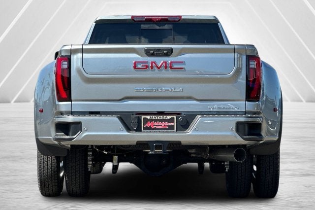 2026 GMC Sierra 3500 HD Denali DRW