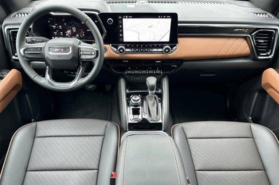 2025 GMC Canyon 4WD AT4