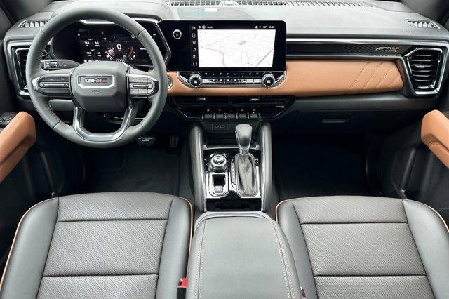 2025 GMC Canyon 4WD AT4