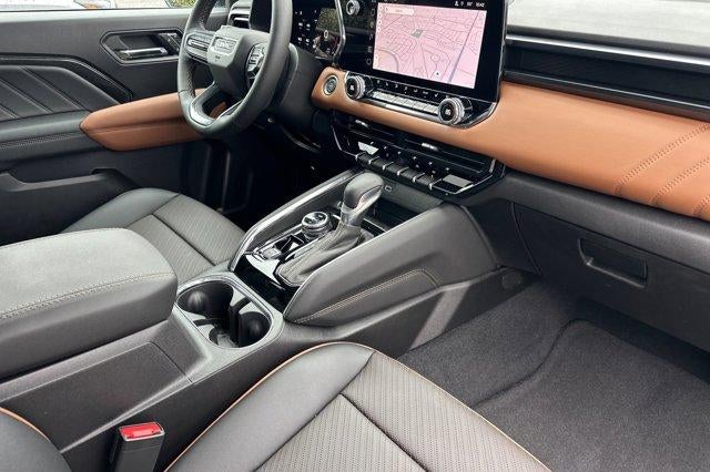 2025 GMC Canyon 4WD AT4