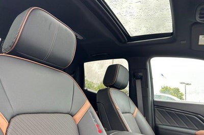 2025 GMC Canyon 4WD AT4