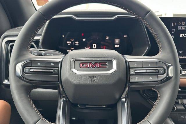 2025 GMC Canyon 4WD AT4