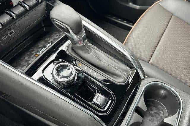 2025 GMC Canyon 4WD AT4