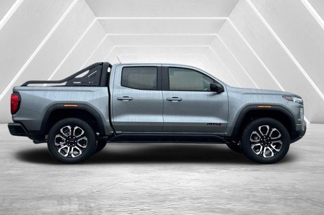 2025 GMC Canyon 4WD AT4