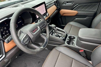 2025 GMC Canyon 4WD AT4