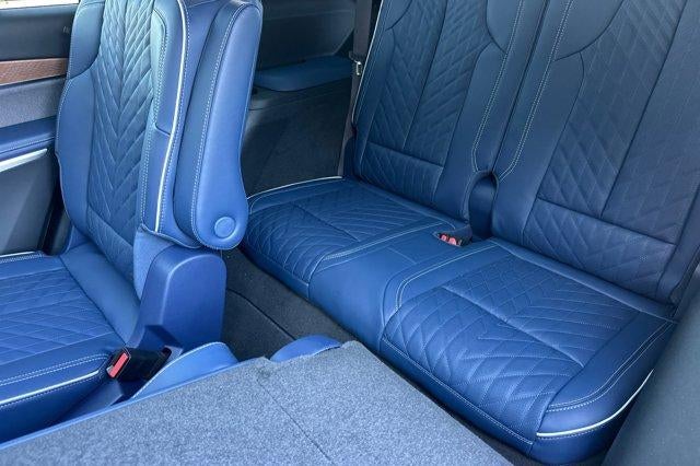 2026 Cadillac VISTIQ AWD 4dr Premium Luxury