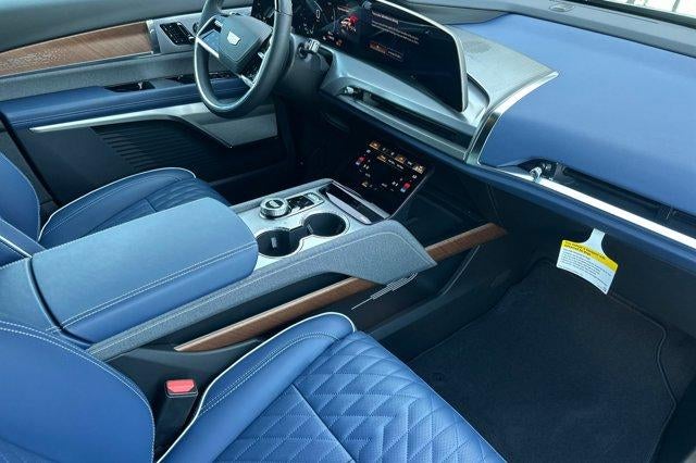 2026 Cadillac VISTIQ AWD 4dr Premium Luxury