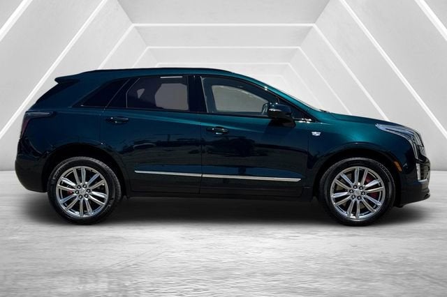 2025 Cadillac XT5 Sport