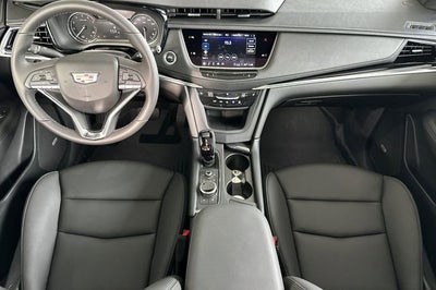 2025 Cadillac XT6 Luxury