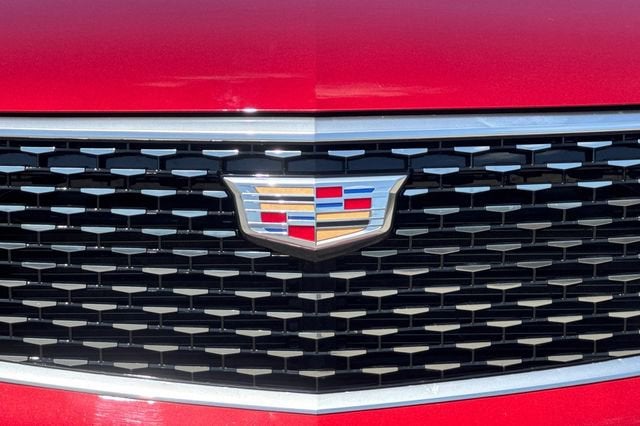 2025 Cadillac XT6 Luxury