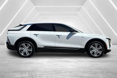2024 Cadillac LYRIQ Tech