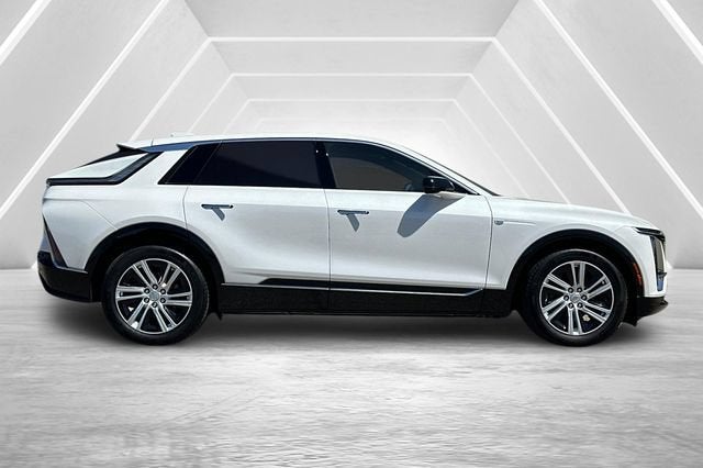 2024 Cadillac LYRIQ Tech