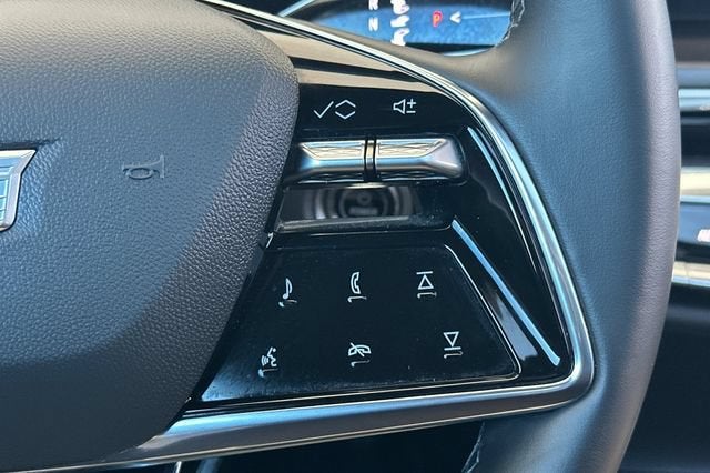 2024 Cadillac LYRIQ Tech