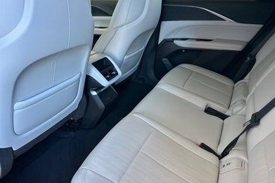 2024 Cadillac LYRIQ Luxury 1