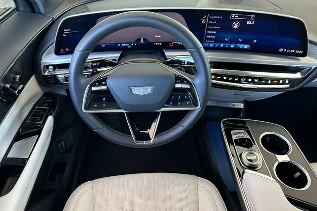 2024 Cadillac LYRIQ Luxury 1