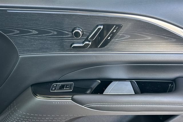 2024 Cadillac LYRIQ Sport 1