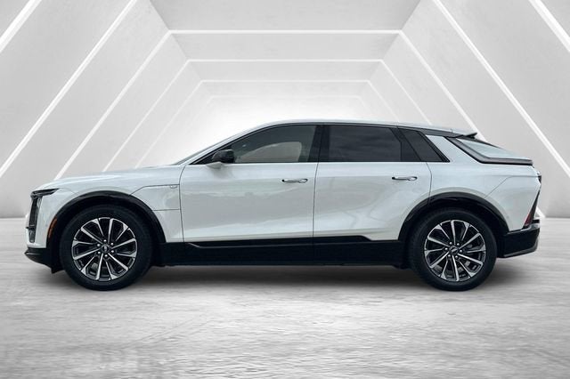 2024 Cadillac LYRIQ Sport 1